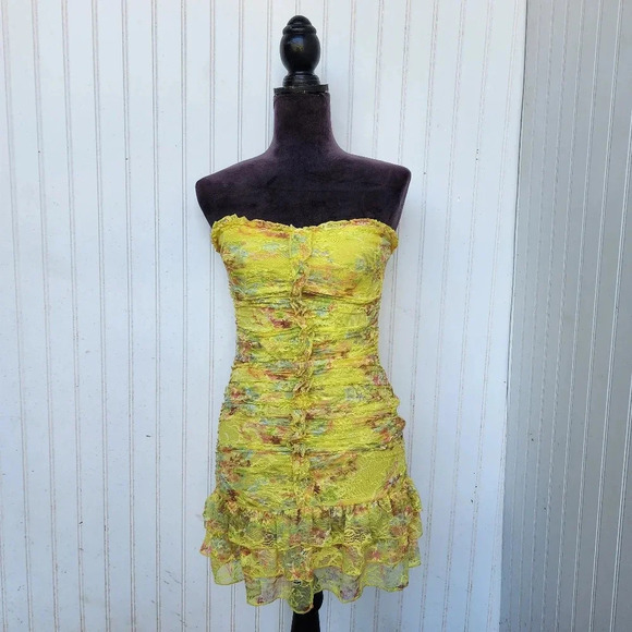 NWT Forever 21 Yellow Strapless Floral Mini Dress Stretch Sweetheart Women's S - Picture 1 of 15